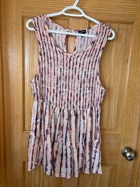 #51 Torrid Smocked Rayon Blouse 18.4-25” PTP